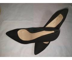 Mid heels Court Shoe